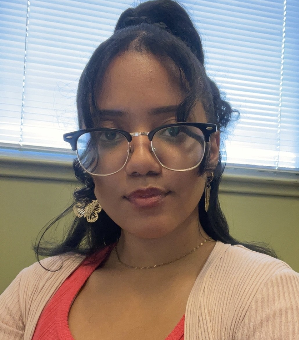 Meet Mercedes, Volunteer Engagement Specialist at Roof Above